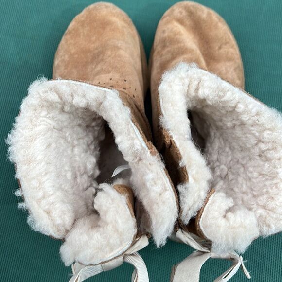 UGG Boots Womens Dae Sunshine Bailey Bow Ankle High Fur Brown size 6 - Picture 7 of 8